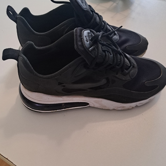 Mens size 10 nike sneakers - Picture 3 of 5